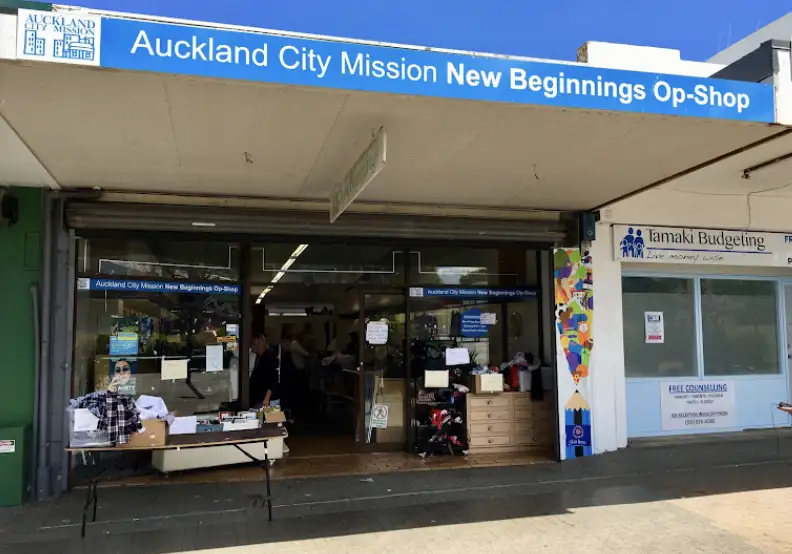 Entrance of Auckland City Mission Glen Innes Op Shop